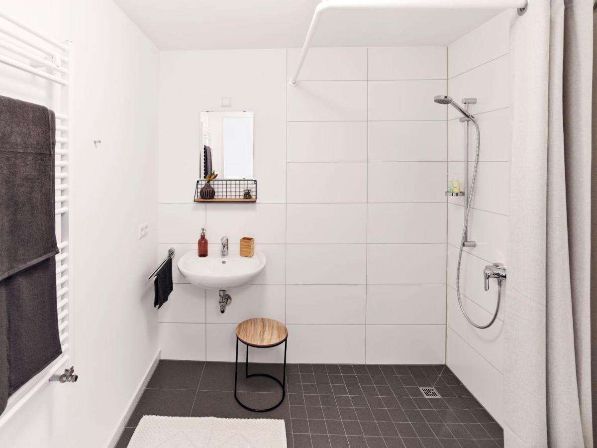 Neu☆Business Apartment☆Messe/Airport☆Tiefgarage Leinfelden-Echterdingen Esterno foto
