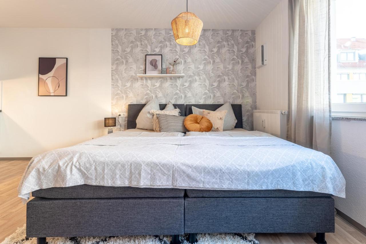 Neu☆Business Apartment☆Messe/Airport☆Tiefgarage Leinfelden-Echterdingen Esterno foto